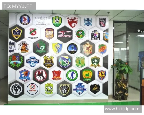 小班足球墙助力幼儿运动发展与团队合作精神培养的创新实践探索